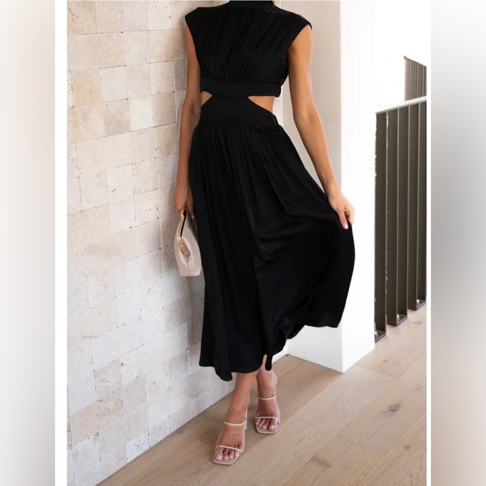 Black Cut-Out “Night on the Town” Dress!